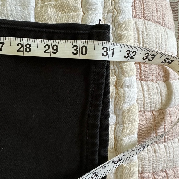 Levis Ribcage Jeans - Picture 7 of 7